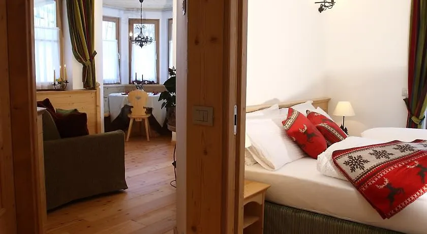 Aparthotel Apartments Sol E Nef Rocca Pietore Italy
