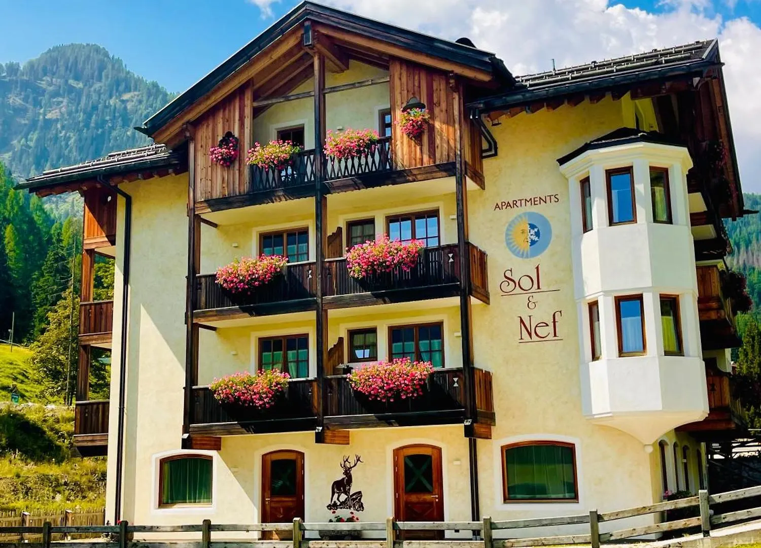 Apartments Sol E Nef location