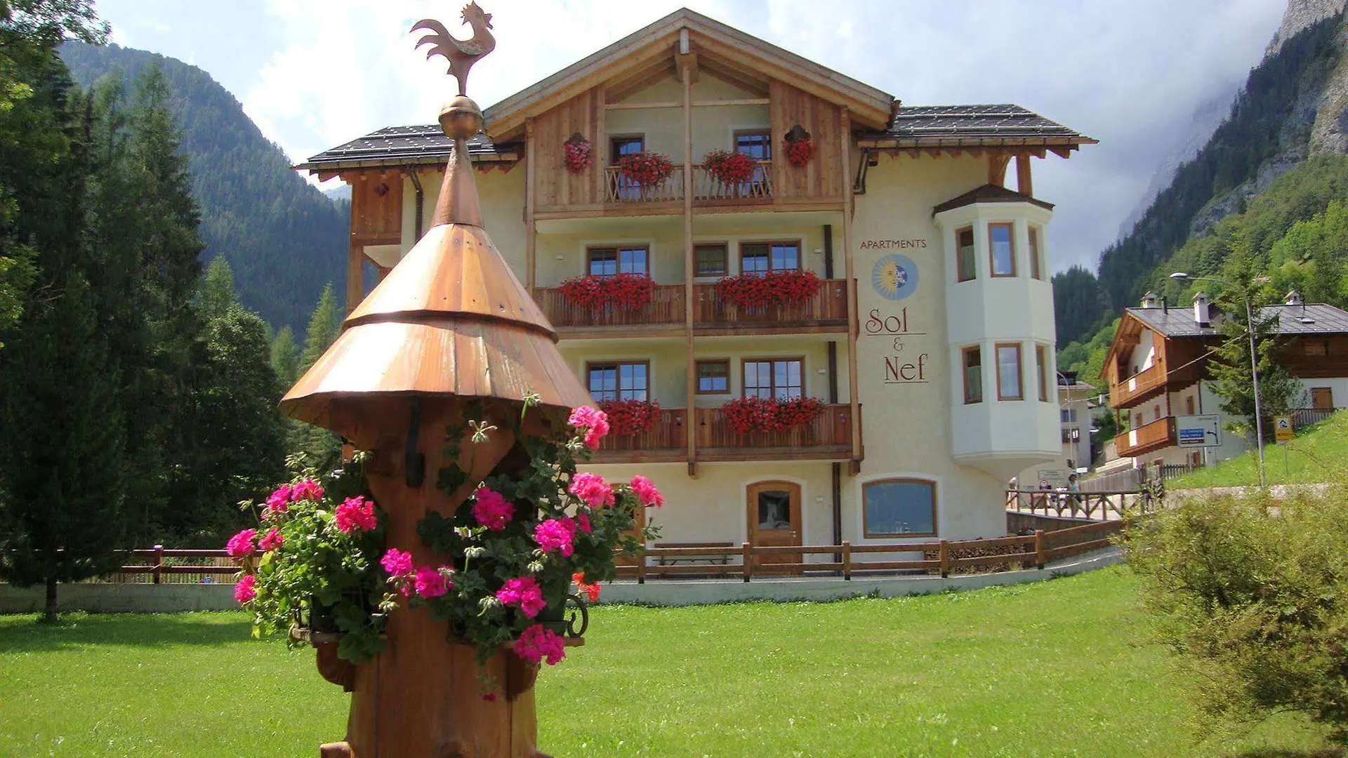 Apartments Sol E Nef Rocca Pietore 0*,